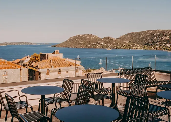 Moderne Готель 4*