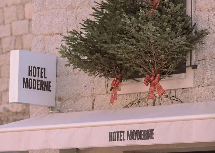 Готель Moderne 4*