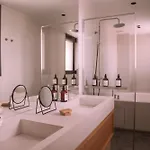Hotel Moderne 4*