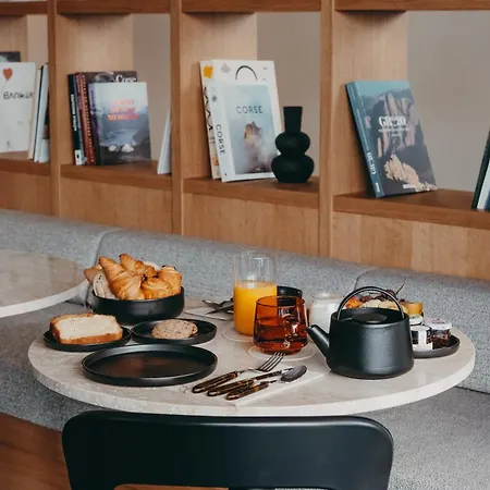 Moderne Hotel 4*