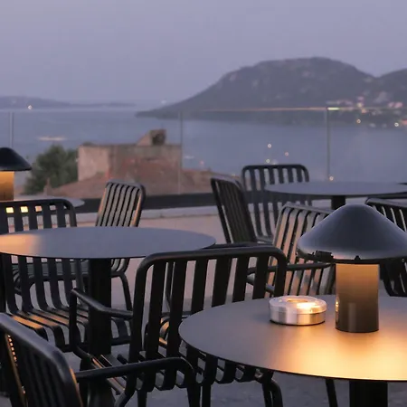 Hotel Moderne 4*