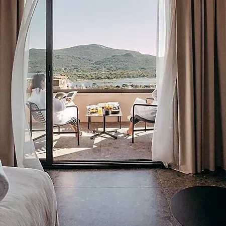Moderne Hotel 4*